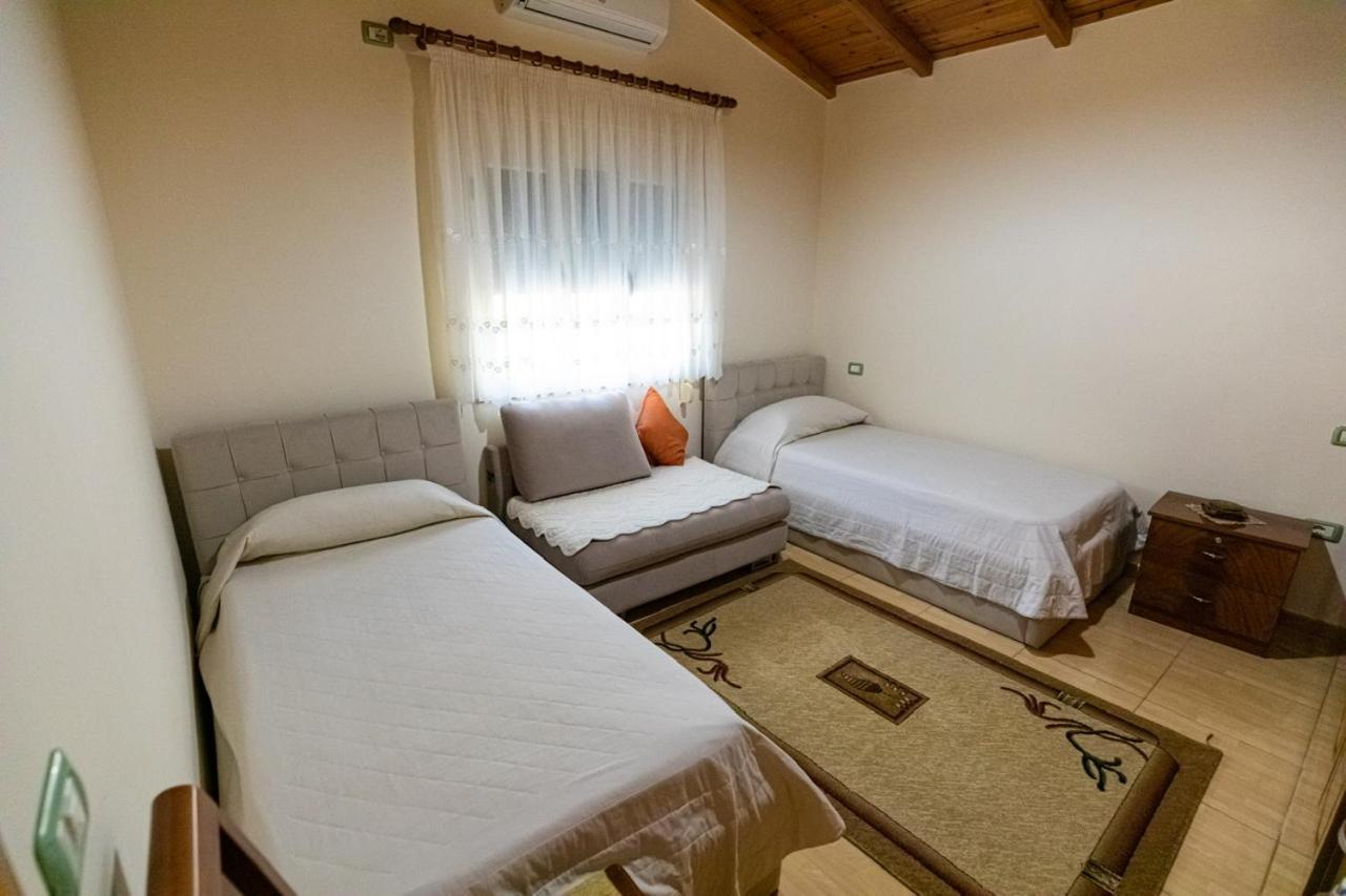 Vila Llano Vlorë Екстериор снимка